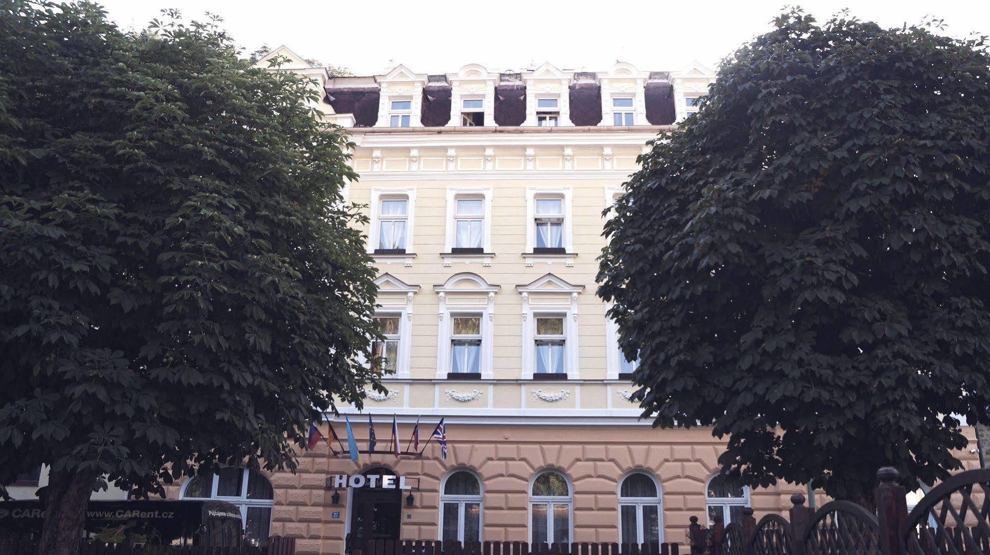 Hotel St.Michael Karlovy Vary Dış mekan fotoğraf
